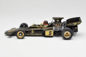 Lotus 72D #5 E. Fittipaldi John Player Special GP Spain 1972 MCG 1:18 MCG18610F Diecast - image 5 of 6