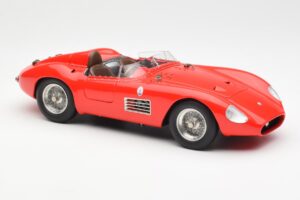 Maserati 300S Red CMC 1:18 M-105 Diecast - image 4 of 6