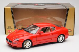 Maserati 3200 GT Red Bburago 1:18 3341 Diecast - image 8 of 8