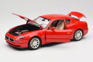 Maserati 3200 GT Red Special Collection Bburago 1:18 30071 Diecast - image 2 of 8