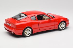 Maserati 3200 GT Red Special Collection Bburago 1:18 30071 Diecast - image 3 of 8