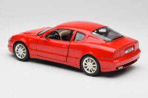 Maserati 3200 GT Red Special Collection Bburago 1:18 30071 Diecast - image 7 of 8
