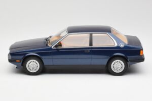 Maserati Biturbo Coupe Dark Blue Metallic Minichamps 1:18 107123500 Diecast - image 3 of 6