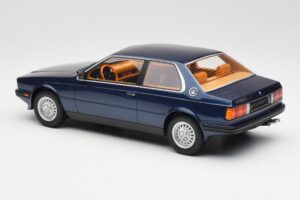 Maserati Biturbo Coupe Dark Blue Metallic Minichamps 1:18 107123500 Diecast - image 5 of 6