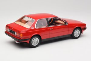 Maserati BiTurbo Coupe Rosso Corsa Minichamps 1:18 107123501 Resin - image 2 of 6