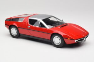 Maserati Bora Red & Silver Minichamps 1:18 107123721 Resin - image 4 of 6
