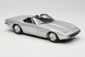 Maserati Ghibli Spyder Silver Minichamps 1:18 100122330 Diecast - image 5 of 7