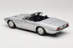 Maserati Ghibli Spyder Silver Minichamps 1:18 100122330 Diecast - image 6 of 7