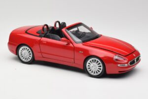 Maserati GT Spyder Red Bburago 1:18 34097 Diecast - image 6 of 8