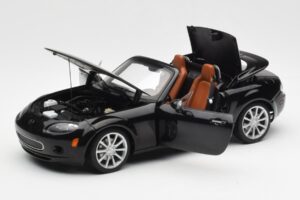 Mazda MX-5 NC Roadster Retractable Hardtop US Spec Black AUTOart 1:18 75971 Diecast - image 3 of 10