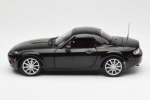 Mazda MX-5 NC Roadster Retractable Hardtop US Spec Black AUTOart 1:18 75971 Diecast - image 6 of 10