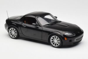 Mazda MX-5 NC Roadster Retractable Hardtop US Spec Black AUTOart 1:18 75971 Diecast - image 8 of 10