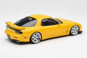 Mazda RX-7 FD Type R Bathurst R Yellow Otto 1:18 OT397 Resin - image 2 of 6