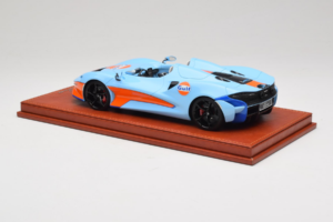 McLaren Elva Gulf Livery AB Models 1:18 REMC023 Resin - image 5 of 7