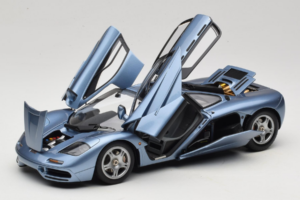 McLaren F1 Blue LCD 1:18 LCD18014-BU Diecast - image 2 of 8