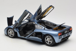 McLaren F1 Blue LCD 1:18 LCD18014-BU Diecast - image 5 of 8
