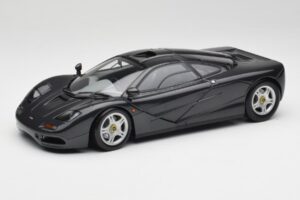 McLaren F1 Carbon Black Metallic Minichamps 1:18 530133420 Diecast