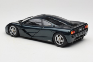 McLaren F1 Green LCD 1:18 LCD18014-GR Diecast - image 7 of 8