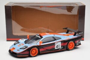 McLaren F1 GTR #41 P-H. Raphanel / C. Gounon / A. Olofsson 24 Hours of Le Mans 1997 UT Models 1:18 39727 Diecast - image 8 of 8