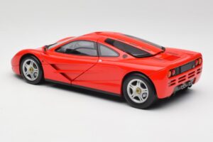 McLaren F1 Magma Red Minichamps 1:18 530133422 Diecast - image 7 of 8