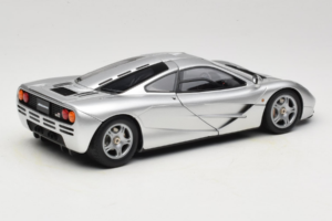 McLaren F1 Silver LCD 1:18 LCD18014-SI Diecast - image 3 of 8