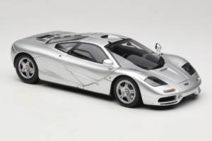 McLaren F1 Silver LCD 1:18 LCD18014-SI Diecast - image 6 of 8
