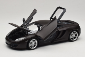 McLaren MP4-12C Matt Black Minichamps 1:18 110133021 Diecast - image 2 of 8