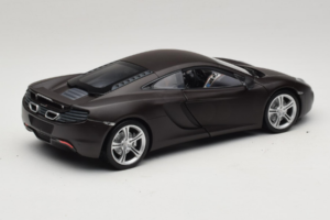 McLaren MP4-12C Matt Black Minichamps 1:18 110133021 Diecast - image 3 of 8
