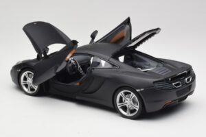 McLaren MP4-12C Matt Satellite Grey Minichamps 1:18 110133024 Diecast - image 5 of 8