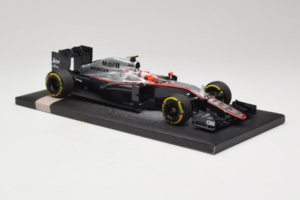 McLaren MP4-30 Honda #22 J. Button McLaren Honda F1 Team Australian Grand Prix 2015 Minichamps 1:18 537151822 Diecast - image 4 of 7