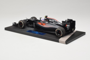 McLaren MP4-31 Honda #22 J. Button McLaren Honda F1 Team Chinese Grand Prix 2016 Minichamps 1:18 537161822 Diecast - image 5 of 7
