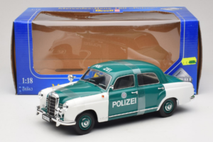 Mercedes 180 Ponton Polizei Revell 1:18 08863 Diecast - image 6 of 6