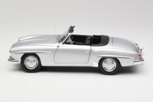 Mercedes 190 SL W121 Silver Grey Minichamps 1:18 100037031 Diecast - image 4 of 8