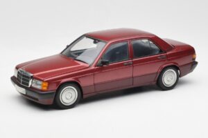Mercedes 190E W201 2.0 Red Dealer Edition AUTOart 1:18 B66040383 Diecast