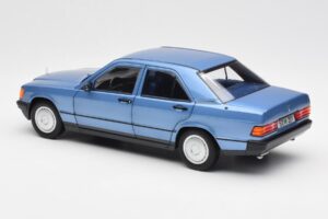 Mercedes 190E W201 Diamond Blue Dealer Edition Norev 1:18 B66040661 Diecast - image 7 of 8