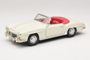 Mercedes 190SL White Maisto 1:18 50274 Diecast