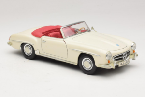 Mercedes 190SL White Maisto 1:18 50274 Diecast - image 6 of 8