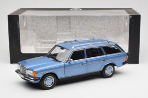 Mercedes 200 S123 T-Model Diamond Blue Dealer Edition Norev 1:18 B66040671 Diecast - image 8 of 8