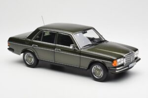 Mercedes 200 W123 Cypress Green Metallic Dealer Edition Norev 1:18 B66040654 Diecast - image 6 of 8