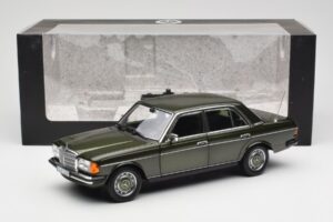 Mercedes 200 W123 Cypress Green Metallic Dealer Edition Norev 1:18 B66040654 Diecast - image 8 of 8