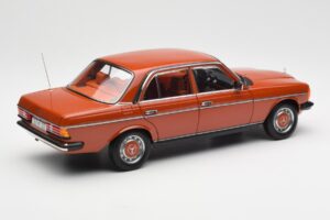 Mercedes 200 W123 English Red Dealer Edition Norev 1:18 B66040653 Diecast - image 3 of 8