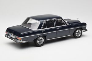 Mercedes 280 SE W108 Midnight Blue Norev 1:18 B66040597 Diecast - image 3 of 8