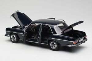 Mercedes 280 SE W108 Midnight Blue Norev 1:18 B66040597 Diecast - image 5 of 8