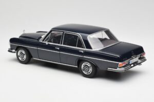 Mercedes 280 SE W108 Midnight Blue Norev 1:18 B66040597 Diecast - image 7 of 8