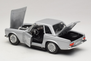 Mercedes 280 SL W113 Berlina Silver Techno Giodi 1:18 F14051030 Diecast - image 5 of 8