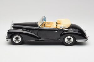 Mercedes 300 S W188 Cabriolet Black Tchibo 1:18 36782 Diecast - image 4 of 8