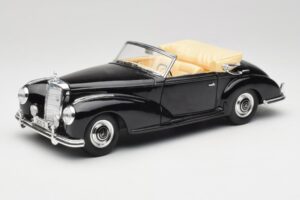 Mercedes 300 S W188 Cabriolet Black Tchibo 1:18 36782 Diecast