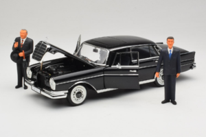 Mercedes 300 SE Black with Figures Revell 1:18 9050 Diecast - image 2 of 9