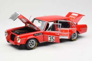 Mercedes 300 SEL 6.8 #35 H. Kelleners Hockenheim 1973 Minichamps 1:18 100713435 Diecast - image 2 of 8