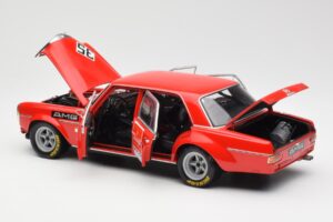 Mercedes 300 SEL 6.8 #35 H. Kelleners Hockenheim 1973 Minichamps 1:18 100713435 Diecast - image 5 of 8